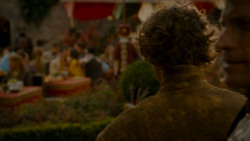 extant_GameOfThrones_4x02-TheLionAndTheRose_3624