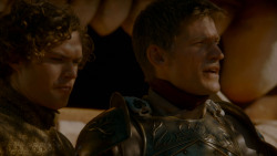extant_GameOfThrones_4x02-TheLionAndTheRose_3638