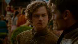 extant_GameOfThrones_4x02-TheLionAndTheRose_3653
