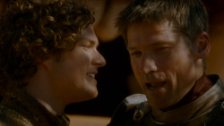 extant_GameOfThrones_4x02-TheLionAndTheRose_3672