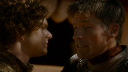 extant_GameOfThrones_4x02-TheLionAndTheRose_3684