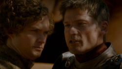 extant_GameOfThrones_4x02-TheLionAndTheRose_3688