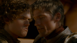 extant_GameOfThrones_4x02-TheLionAndTheRose_3692