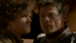extant_GameOfThrones_4x02-TheLionAndTheRose_3695