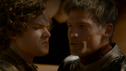 extant_GameOfThrones_4x02-TheLionAndTheRose_3698