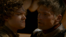 extant_GameOfThrones_4x02-TheLionAndTheRose_3699