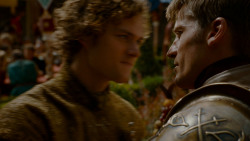 extant_GameOfThrones_4x02-TheLionAndTheRose_3710