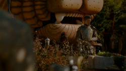 extant_GameOfThrones_4x02-TheLionAndTheRose_3719