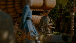 extant_GameOfThrones_4x02-TheLionAndTheRose_3722