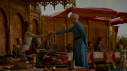 extant_GameOfThrones_4x02-TheLionAndTheRose_3746