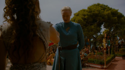 extant_GameOfThrones_4x02-TheLionAndTheRose_3748