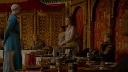 extant_GameOfThrones_4x02-TheLionAndTheRose_3750
