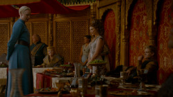 extant_GameOfThrones_4x02-TheLionAndTheRose_3758