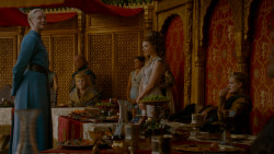 extant_GameOfThrones_4x02-TheLionAndTheRose_3760