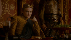 extant_GameOfThrones_4x02-TheLionAndTheRose_3763
