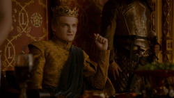 extant_GameOfThrones_4x02-TheLionAndTheRose_3778
