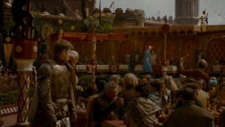 extant_GameOfThrones_4x02-TheLionAndTheRose_3808