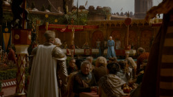 extant_GameOfThrones_4x02-TheLionAndTheRose_3812