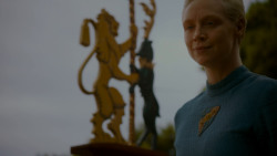 extant_GameOfThrones_4x02-TheLionAndTheRose_3823
