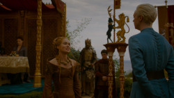 extant_GameOfThrones_4x02-TheLionAndTheRose_3827