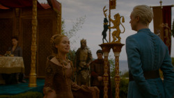 extant_GameOfThrones_4x02-TheLionAndTheRose_3829