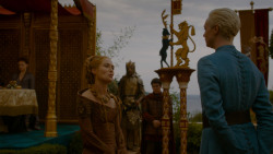 extant_GameOfThrones_4x02-TheLionAndTheRose_3831