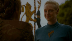 extant_GameOfThrones_4x02-TheLionAndTheRose_3836