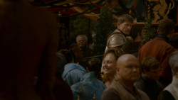extant_GameOfThrones_4x02-TheLionAndTheRose_3843