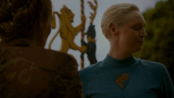 extant_GameOfThrones_4x02-TheLionAndTheRose_3847