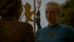 extant_GameOfThrones_4x02-TheLionAndTheRose_3852