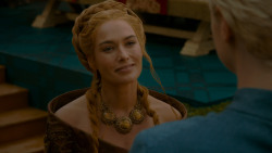 extant_GameOfThrones_4x02-TheLionAndTheRose_3857
