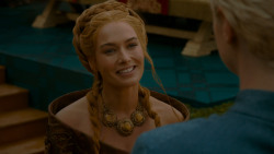 extant_GameOfThrones_4x02-TheLionAndTheRose_3859