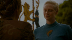 extant_GameOfThrones_4x02-TheLionAndTheRose_3865