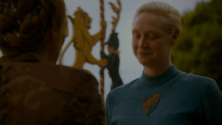 extant_GameOfThrones_4x02-TheLionAndTheRose_3867