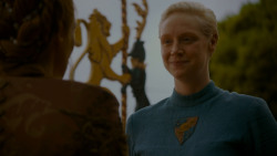 extant_GameOfThrones_4x02-TheLionAndTheRose_3874