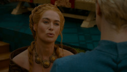 extant_GameOfThrones_4x02-TheLionAndTheRose_3893