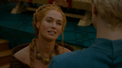 extant_GameOfThrones_4x02-TheLionAndTheRose_3895