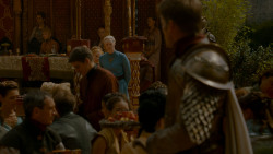 extant_GameOfThrones_4x02-TheLionAndTheRose_3928