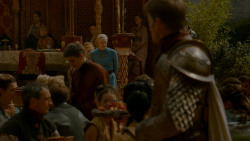extant_GameOfThrones_4x02-TheLionAndTheRose_3929