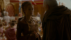 extant_GameOfThrones_4x02-TheLionAndTheRose_3975