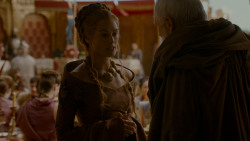 extant_GameOfThrones_4x02-TheLionAndTheRose_3976