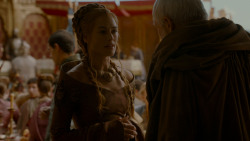 extant_GameOfThrones_4x02-TheLionAndTheRose_3983