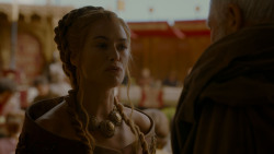 extant_GameOfThrones_4x02-TheLionAndTheRose_4033