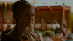 extant_GameOfThrones_4x02-TheLionAndTheRose_4052