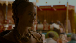 extant_GameOfThrones_4x02-TheLionAndTheRose_4053