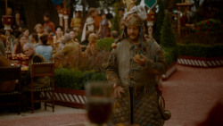 extant_GameOfThrones_4x02-TheLionAndTheRose_4055