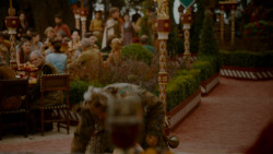 extant_GameOfThrones_4x02-TheLionAndTheRose_4057