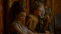 extant_GameOfThrones_4x02-TheLionAndTheRose_4071