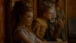 extant_GameOfThrones_4x02-TheLionAndTheRose_4072