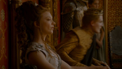 extant_GameOfThrones_4x02-TheLionAndTheRose_4073